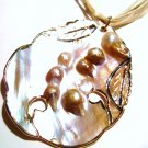 Clustered Pearls Shell Pendant Necklace NP53
