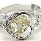 925 Sterling Silver CZ Heart Ring WR116 Sz 8 925 Sterling Silver CZ Heart Ring WR116 Sz 8