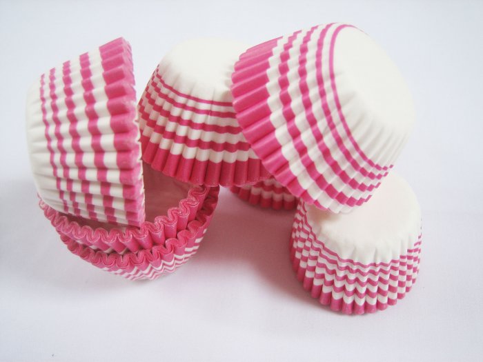 Bulk 1000pcs Mini Paper Cakecups Pink Swirl Line