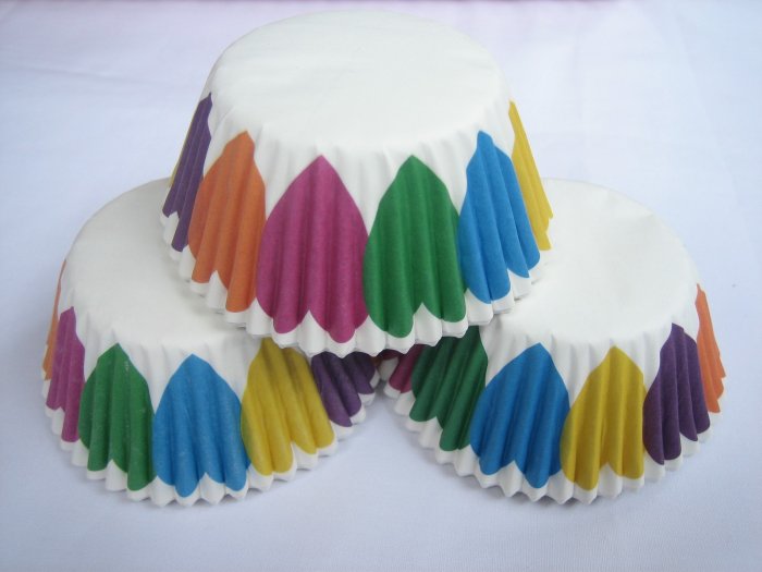Bulk 1000pcs Cake Cup Printed with Big Colorful Heart US Standard Size