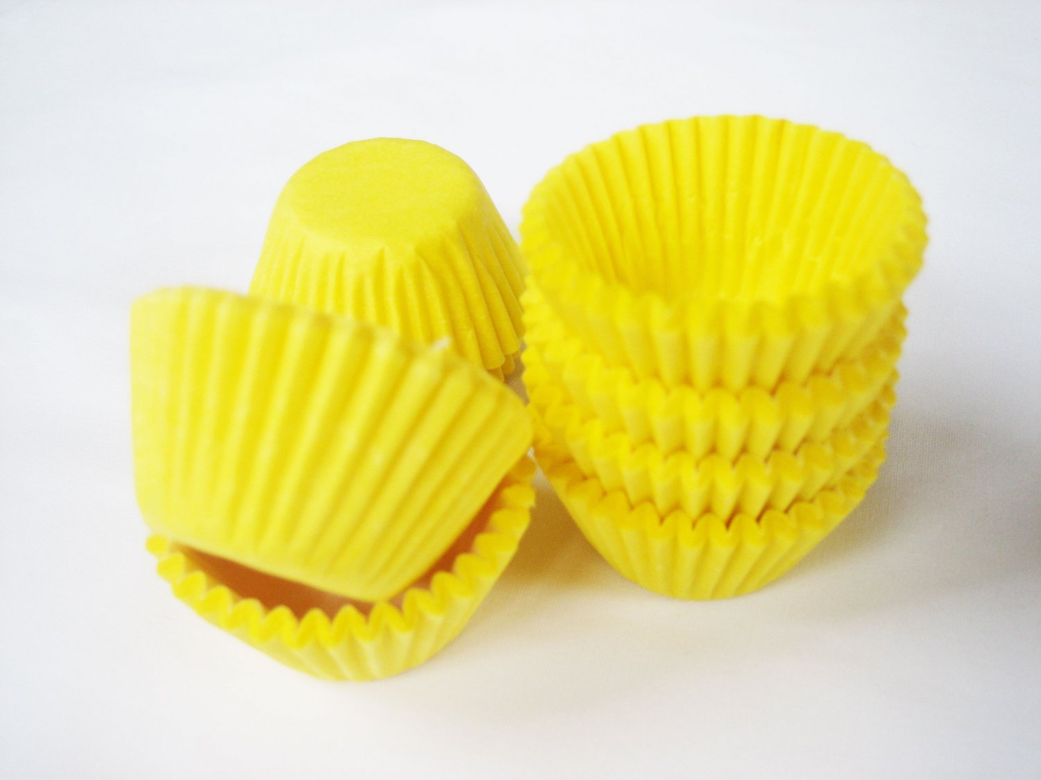 1000pcs Yellow Mini Paper Cake Cup for Candy/Cookies/Petite/Cake 6cm