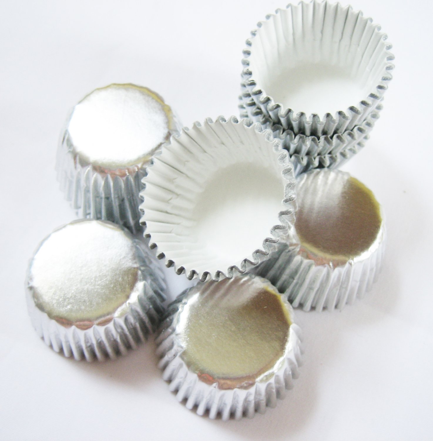 20rolls x 480pcs Silver Mini Paper Cake Cup for Candy/Cookies/Petite/Cake Party Favor 6cm