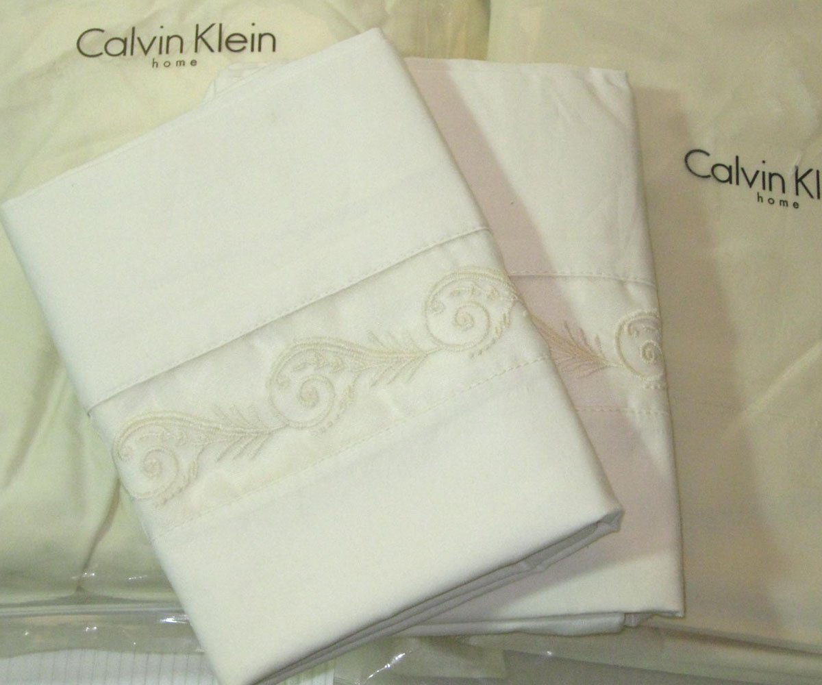 Calvin Klein Queen BLANKET STITCH TWILL Oleander Ivory Eqyptian Cotton