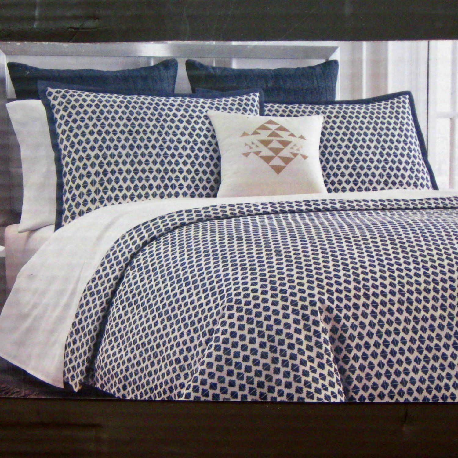 Nate Berkus PARKER King Duvet Cover 3 pc Navy Blue Cream Target