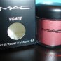MAC REVVED UP  PIGMENT (LIMITED EDITION-RARE)- SAMPLE WITH SIFTER