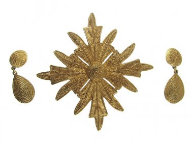 Carol Dauplaise Gold Star Brooch Pin Earring Mod Disco Textured Rope Designer Vintage Jewelry Set