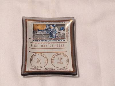 FIRST MAN ON THE MOON GLASS ASHTRAY FIRST DAY OF ISSUE