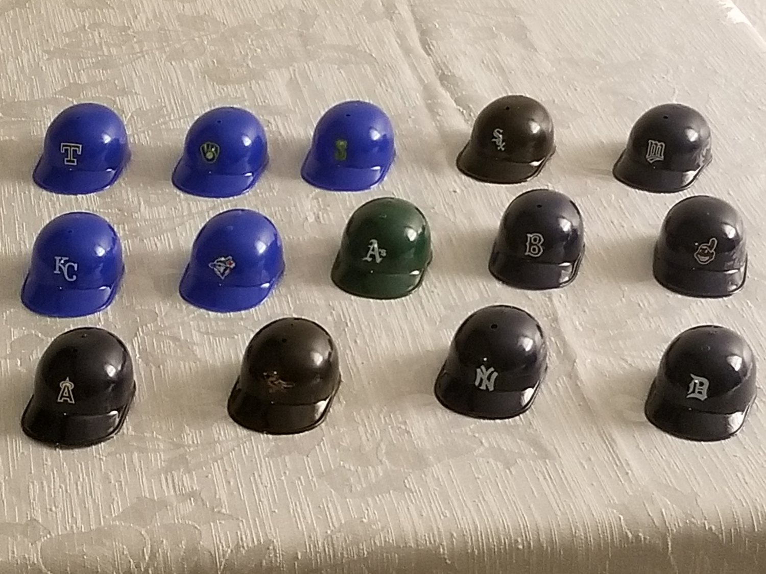 14 Plastic Miniature Baseball Caps