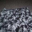 Women's Black with Flowers Stretch Capri's size M by LA Blues