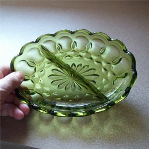 Anchor Hocking Fairfield Divided Oval Relish Dish Avocado Glass