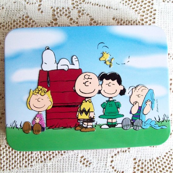 The Peanuts Gang Snoopy Collector Tin with Decks of Playing Cards UFS