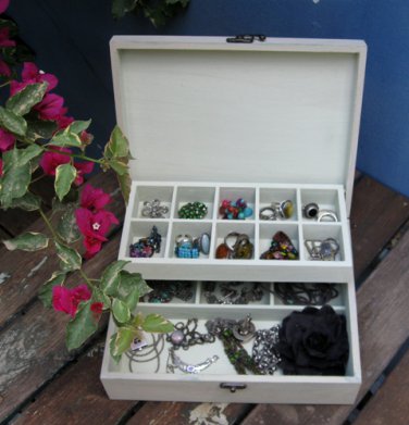 Mocca Shabby Chic JEWELRY BOX