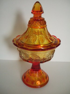 A Tiara Exclusive Candy Dish