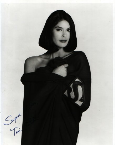 Teri Hatcher Autograph 8x10 Black and White