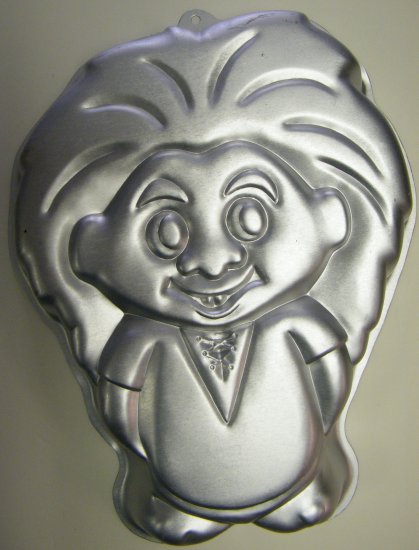 WILTON TROLL CAKE PAN