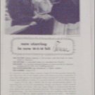 Argus C-3 35 mm Camera featured in Movie Teresa ad