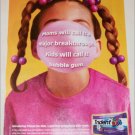 2000 Trident Advantage Gum ad red shirt