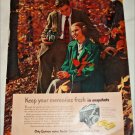 Kodak Tourist Camera Couple ad