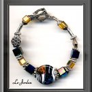 FASHIONABLE LAMPWORK BEAD, CRYSTALS AND SILVER, BRACELET (B-1105)