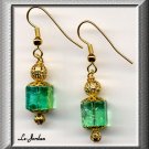 GREEN CRACKLE GLASS & GOLD TONE EARRINGS (E-3125)