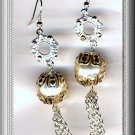MODERN EARRING IN SILVER TONE AND IVORY (E-3131)
