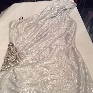NEW David Meister One-Shoulder Embellished Special Occasion Dress - 10