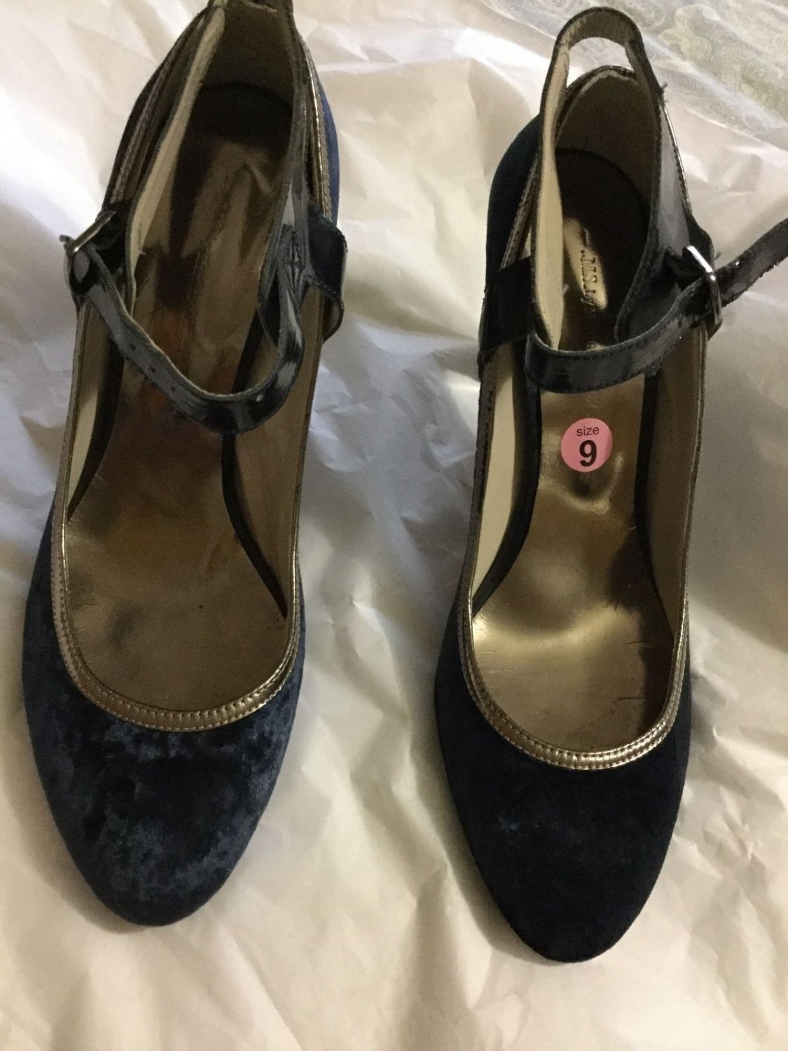 EXCELLENT CONDITION Martine Sitbon Velvet Pumps with Ankle Strap - EU 40/US 9.5