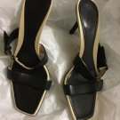 VERY GOOD CONDITION Authentic Gucci Black/Cream Slipon Mules - 9B