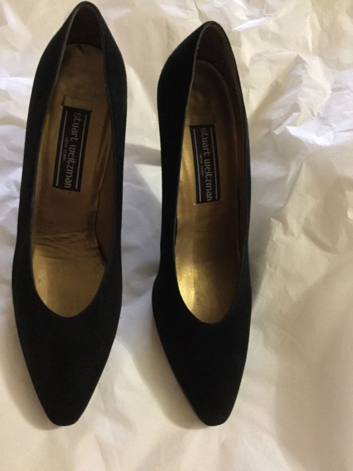 EXCELLENT CONDITION Stuart Weitzman Black Suede Low Platform Pumps - 10