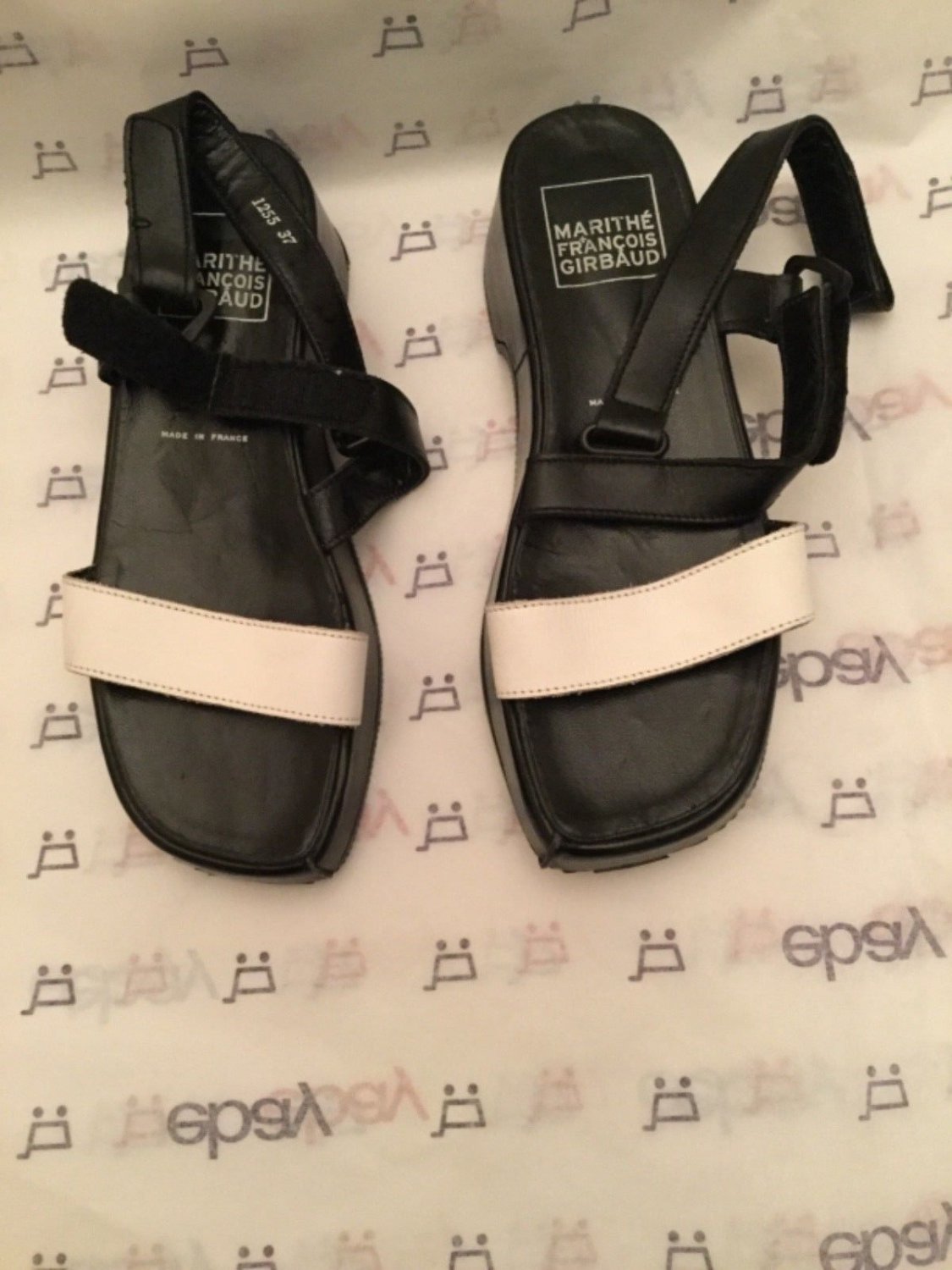 NEW Marithe Francois Girbaud Women's Leather Black w/ White Sandals - EU 37