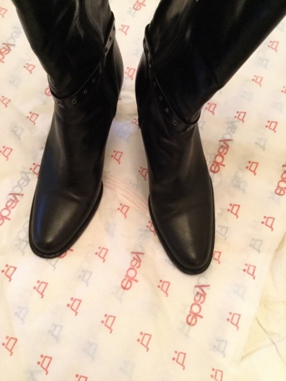 EXCELLENT CONDITION Bruno Magli Black Leather Zip Up Boots - 6.5