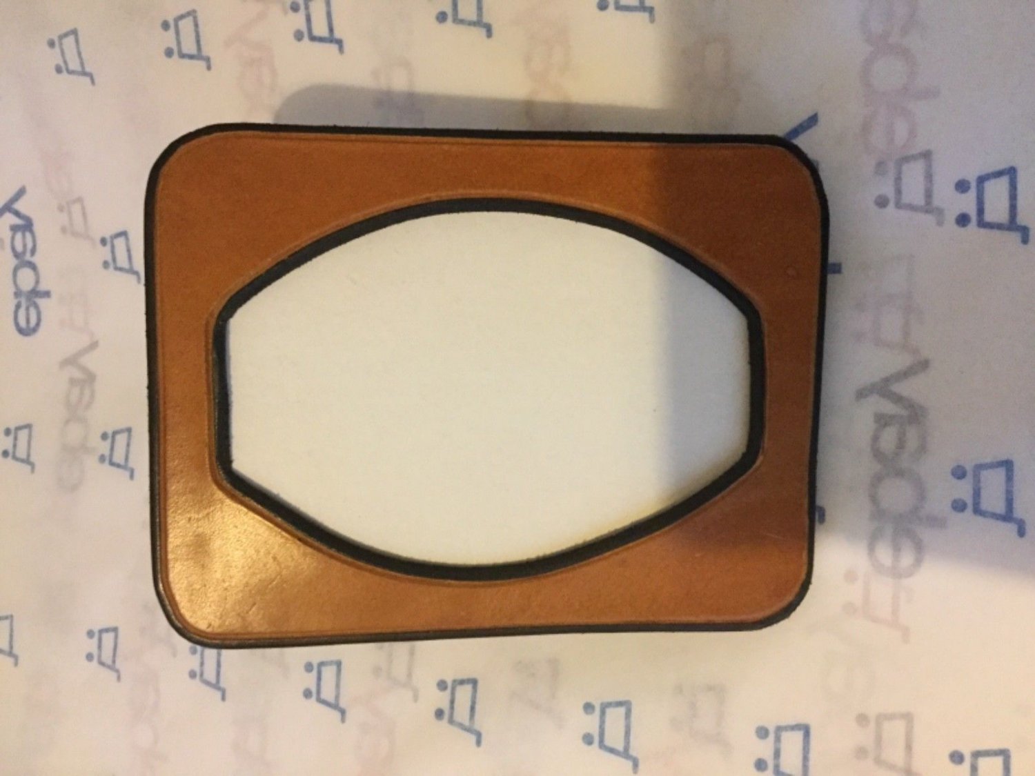 EXCELLENT CONDITION Artisan-Made Leather Frame for 3&acirc;�� x 5&acirc;�� Picture