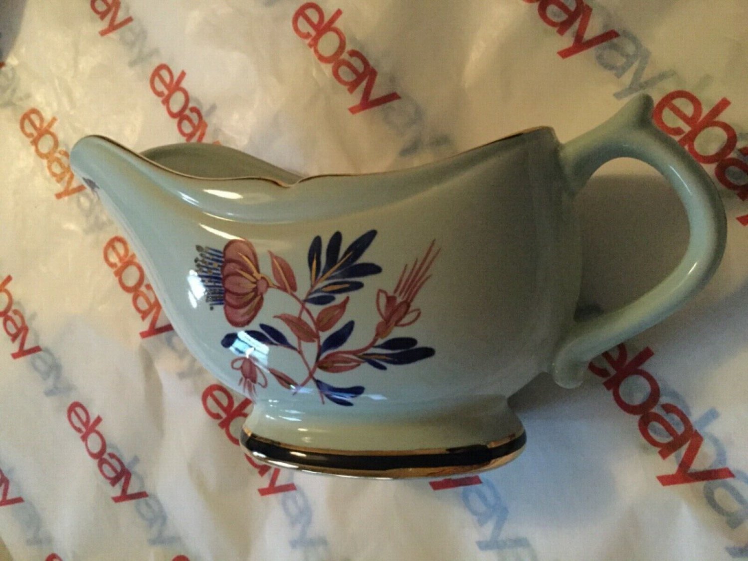 EXC COND Crown Devon Allan Lowestoft Style Staffordshire Gravy Boat