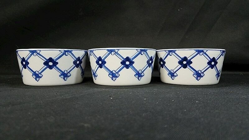 EXC COND Set 3 Vista Alegre Vouga Blue/ White Flower Pattern Ramekin - 4"W x 2&acirc;��T