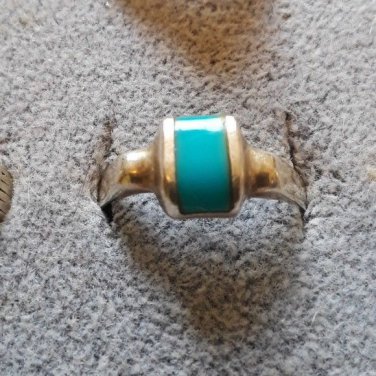 Vintage modern turquoise domed baguette in sterling 8.5