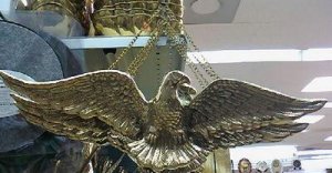 Heavy Gold Tone SOLID BRASS EAGLE To HANG on WALL