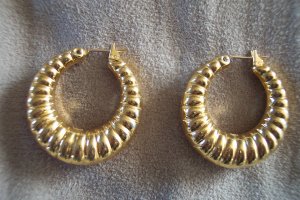 Vintage Goldtone Pierced Hoop EARRINGS Costume Jewelry 13ear