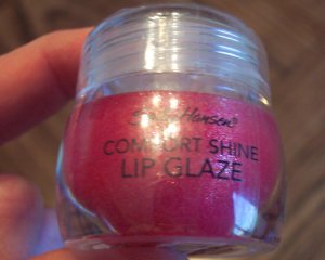 SALLY HANSEN COMFORT SHINE LIP GLAZE Sweet Raspberry New and Untested Discontinued Gloss