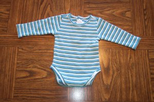 THE CHILDREN'S PLACE INFANT Girls Multi Stripe Long Sleeve Onesie TOP 3 - 6 Months (bin3)