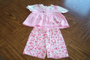 TINY TOTS Pink Girls SHORT OUTFIT 6 - 9 Months Butterflies Flowers (bin3)