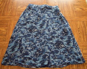 Willow Bay Flared Floral Print SKIRT Lined Size Small 001s-48 Womens Skirts locationw7