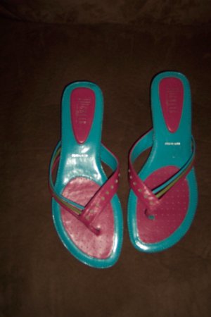 Baby Blue Nickles Soft Thong SANDALS Shoes Size 9 M locationw9