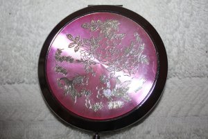 Goldfish -  Pink Compact with double mirrors