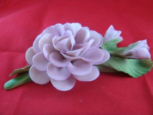 a Capodimonte delicate pink flower, made in Italy.