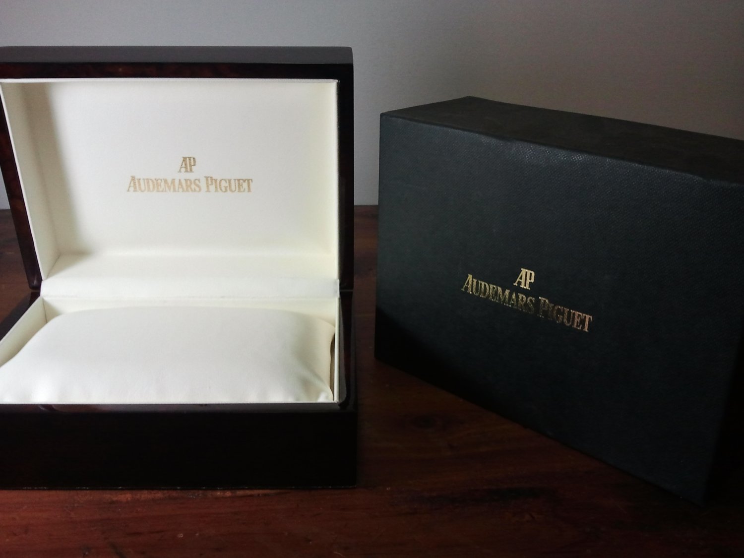 Audemars Piguet wooden Box