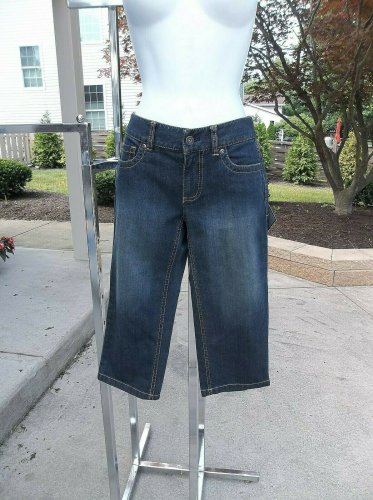 NWT ANN TAYLOR DENIM CROP PANTS 2P
