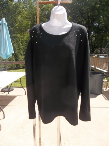 NWT COMO BLU SOFT BLACK COLD SHOULDER TOP 3X