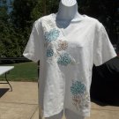 NWOT ALFRED DUNNER WHITE, AQUA, GOLD EMB FLOWER T SHIRT PM