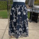 NWT METROWEAR NAVY&WHITE FLORAL EMB SKIRT L