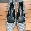 NWOB CHARLES BY CHARLES DAVID BLACK&GRAY HOUNDSTOOTH HIGH HEELS 6